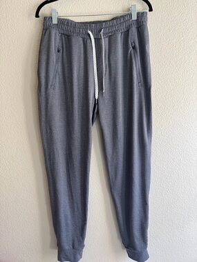 Vuori Men's Gray Jogger Sweatpants